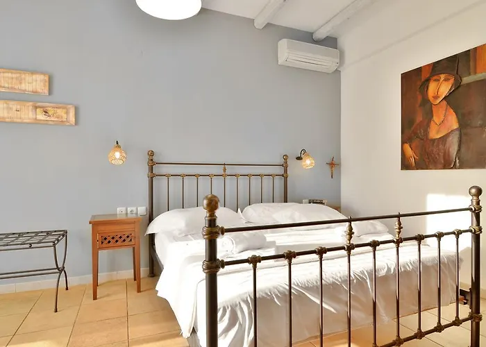 Niriides Luxury Apartments