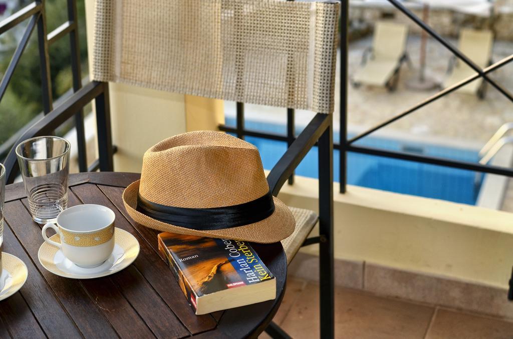 Niriides Luxury Sívota