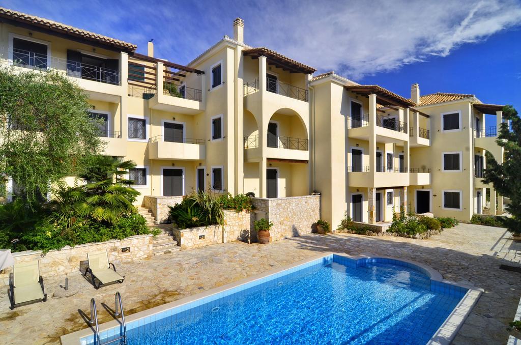 Niriides Luxury Apartment Sívota